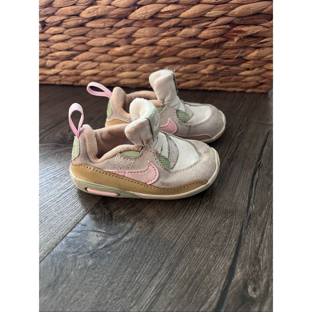 Nike Air Max 90Toddler size 4C Crib Shoes Baby Shoes